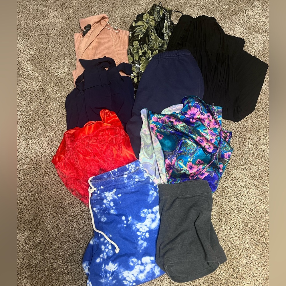 Women Clothes Bundle Medium 9 Items